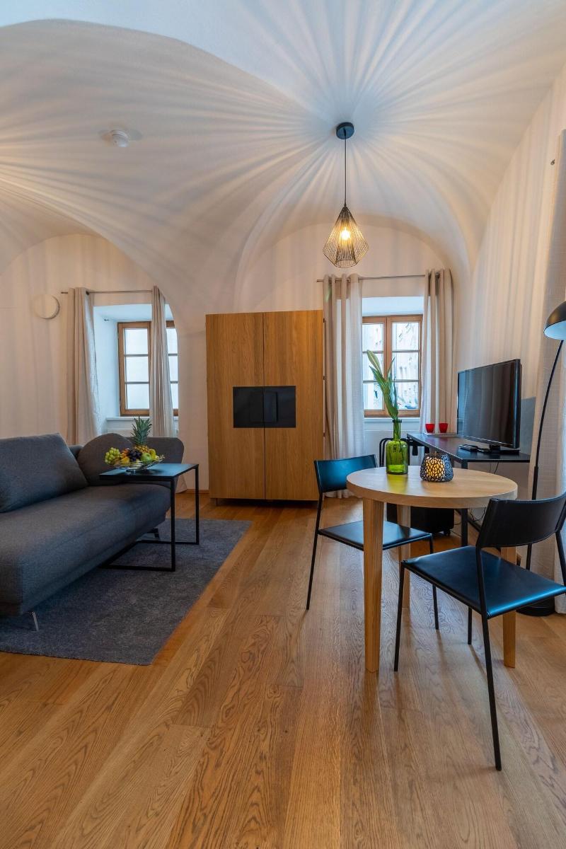 BARONHAUS Aparthotel & Suites - Oda