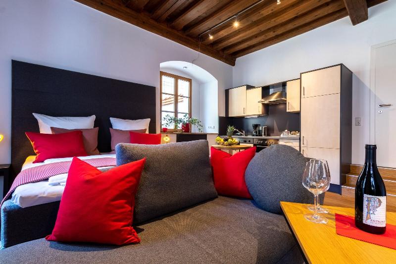 BARONHAUS Aparthotel & Suites - Oda