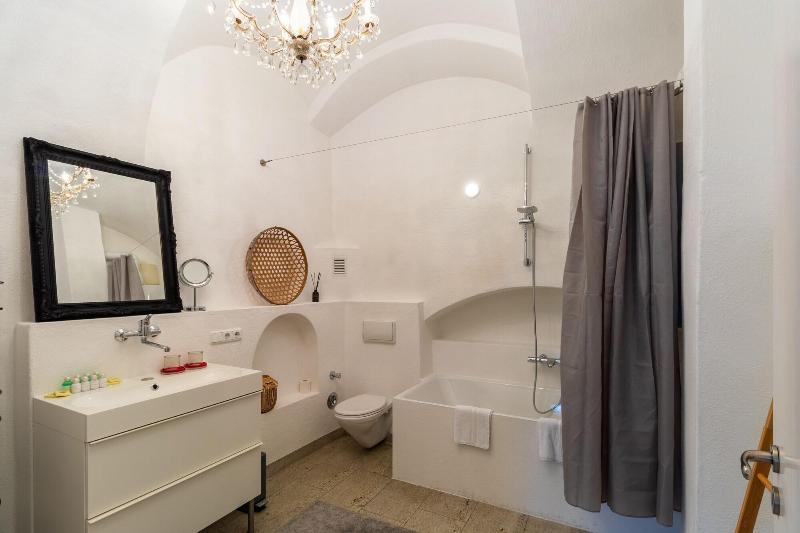 BARONHAUS Aparthotel & Suites - Oda