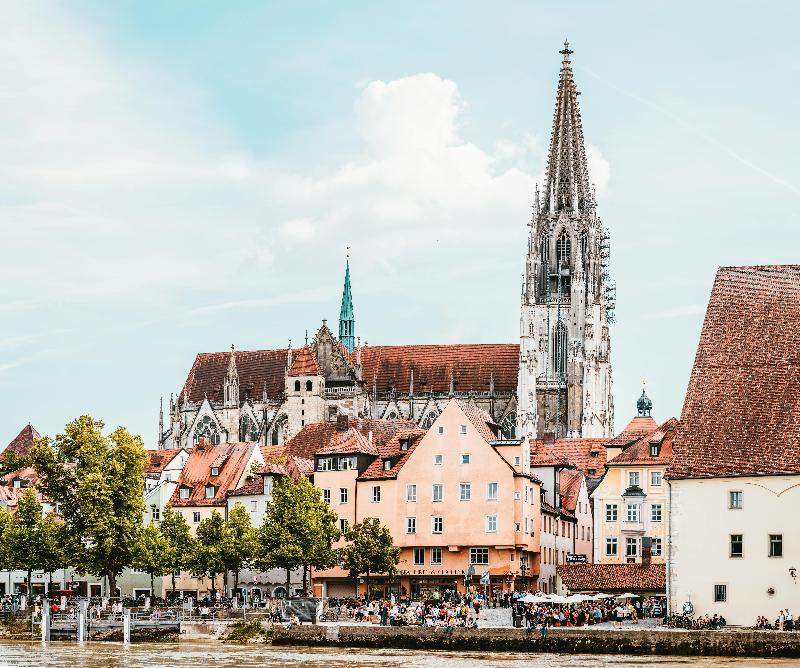 Holiday Inn - the niu, Sparrow Regensburg - Genel