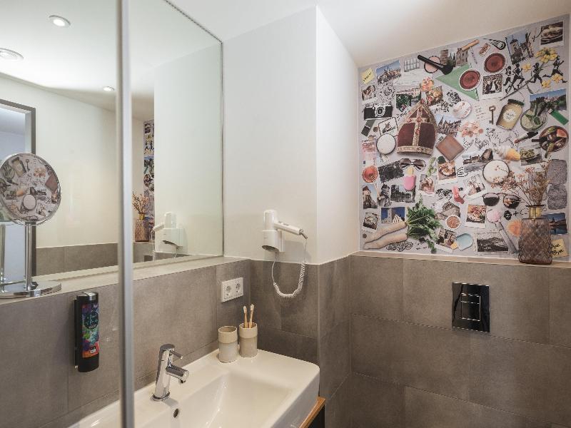 Holiday Inn - the niu, Sparrow Regensburg - Oda