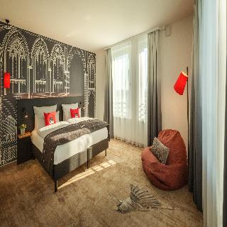 Holiday Inn - the niu, Sparrow Regensburg fotoÄŸrafÄ±