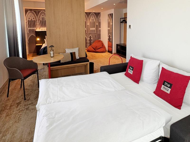 Holiday Inn - the niu, Sparrow Regensburg - Oda