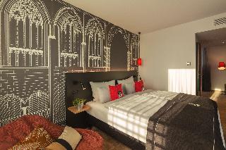 Holiday Inn - the niu, Sparrow Regensburg fotoÄŸrafÄ±