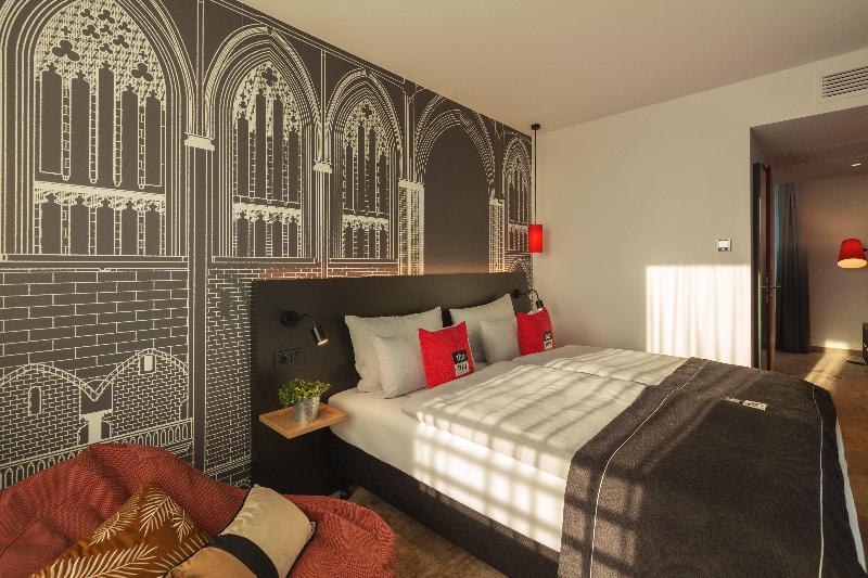 Holiday Inn - the niu, Sparrow Regensburg - Oda