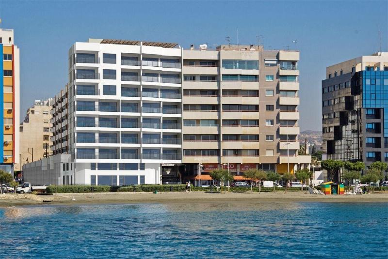Eden Beach Apartments - Genel