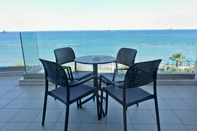 Eden Beach Apartments - Oda