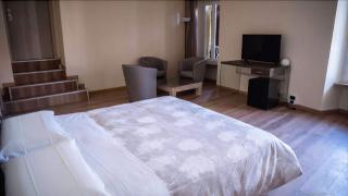 Hotel Lonatino otel fotoğrafı