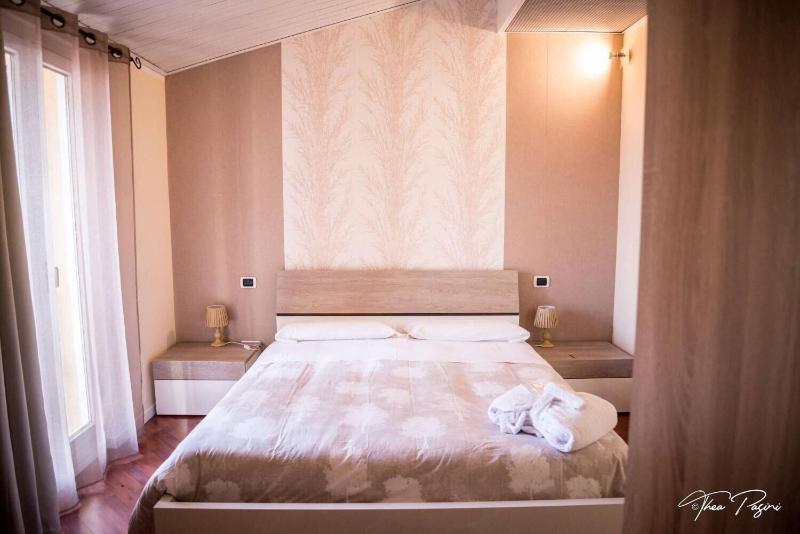 Hotel Lonatino - Oda