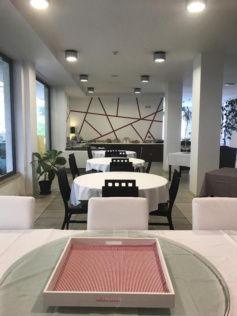 Hotel Royal - Restoran
