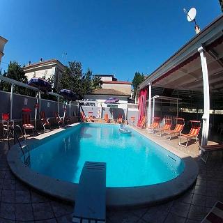 Hotel Aurora fotoÄŸrafÄ±