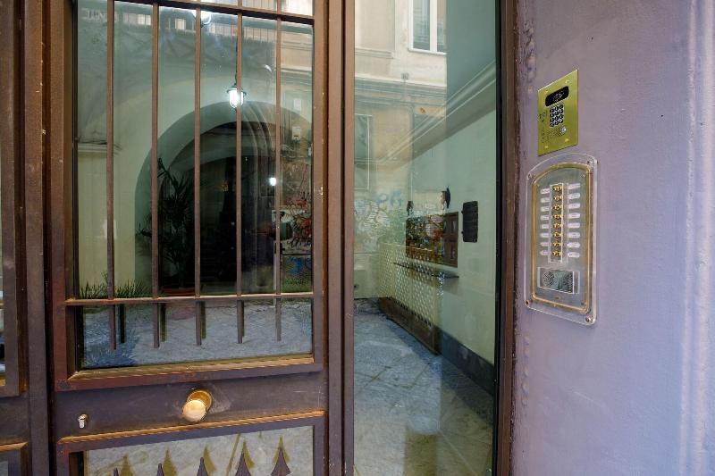 Melrose Napoli - Genel