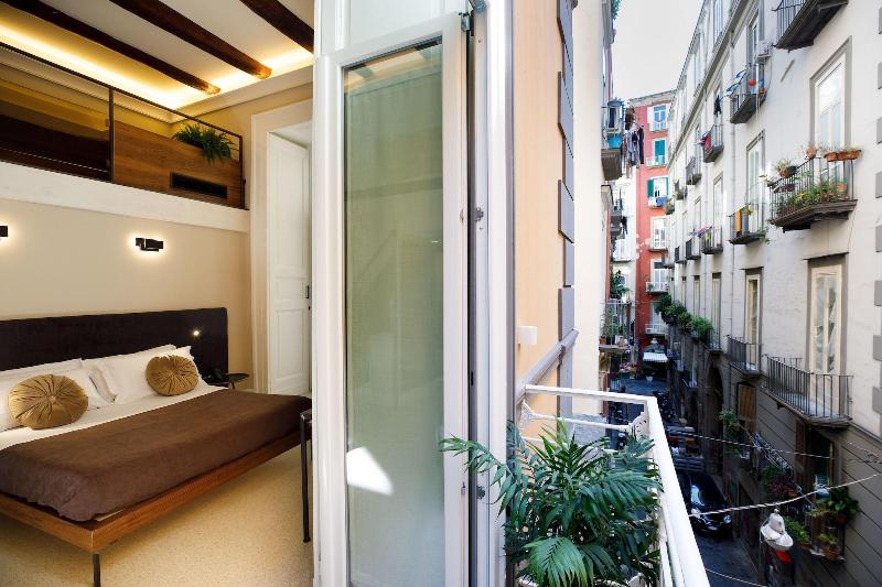 Melrose Napoli - Oda