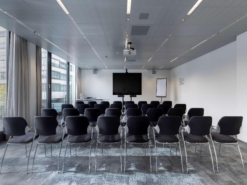 Radisson Blu Hotel, Lucerne - Toplantı