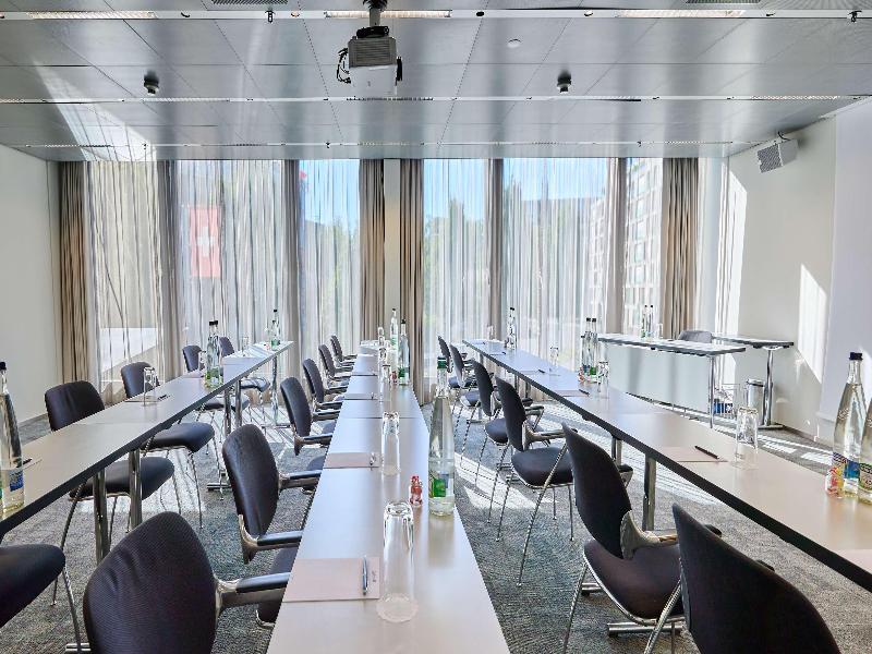 Radisson Blu Hotel, Lucerne - Toplantı