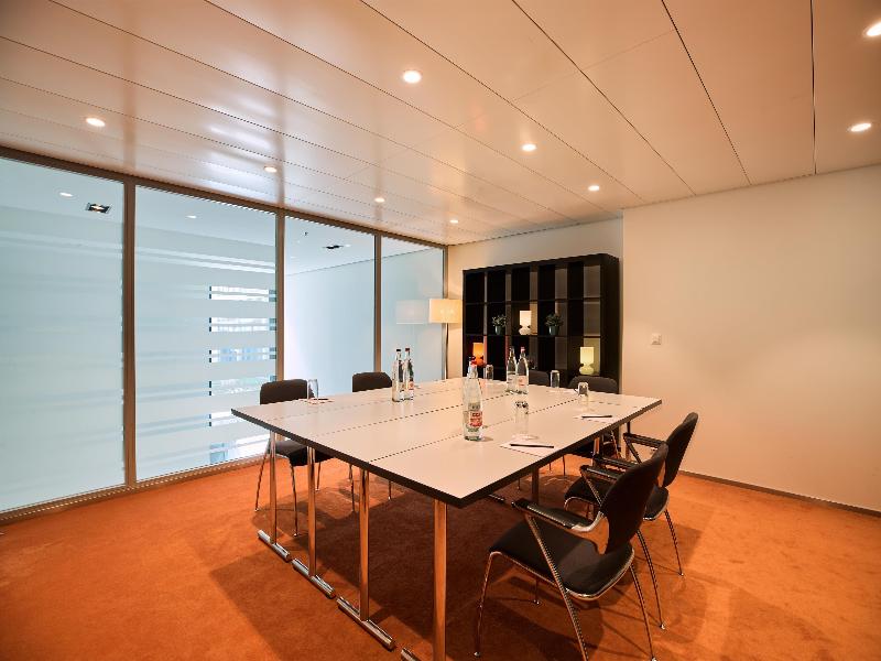 Radisson Blu Hotel, Lucerne - Toplantı