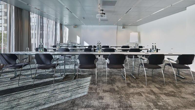 Radisson Blu Hotel, Lucerne - Toplantı