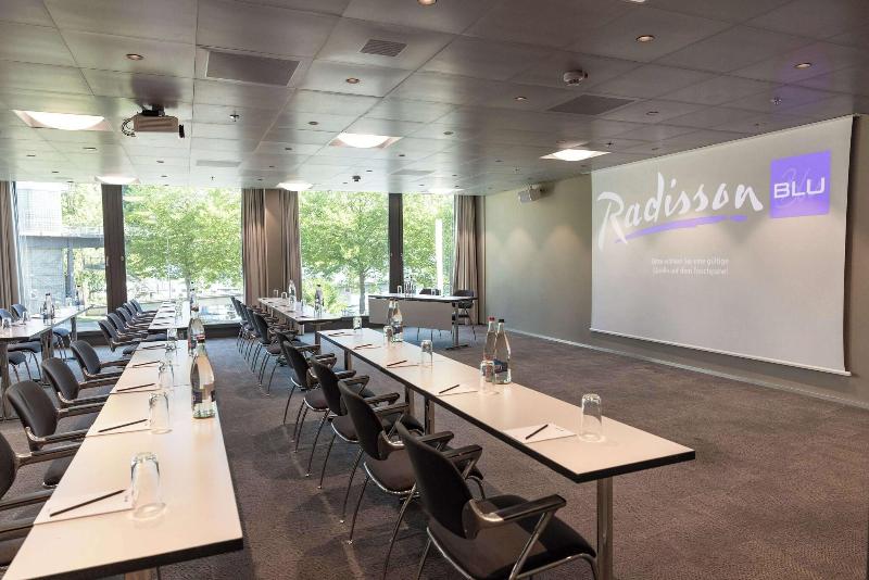 Radisson Blu Hotel, Lucerne - Toplantı