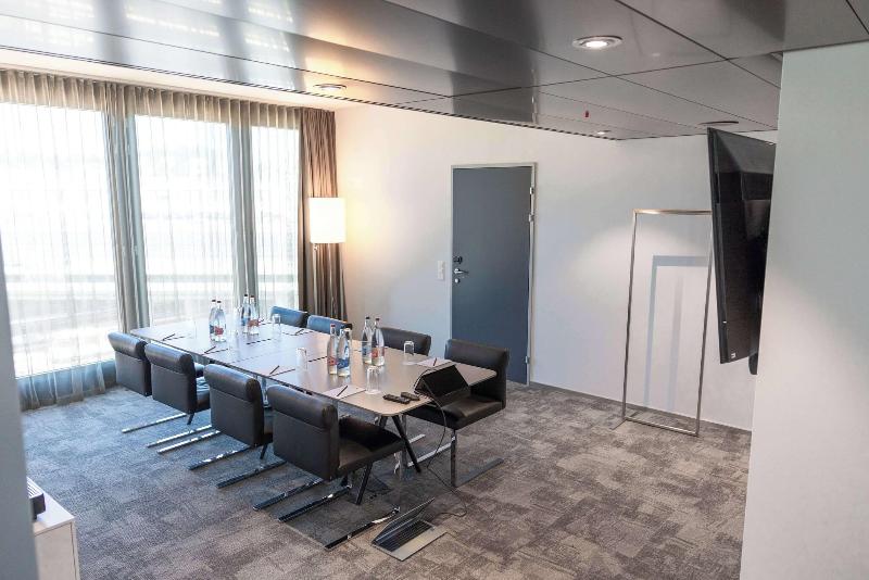 Radisson Blu Hotel, Lucerne - Toplantı