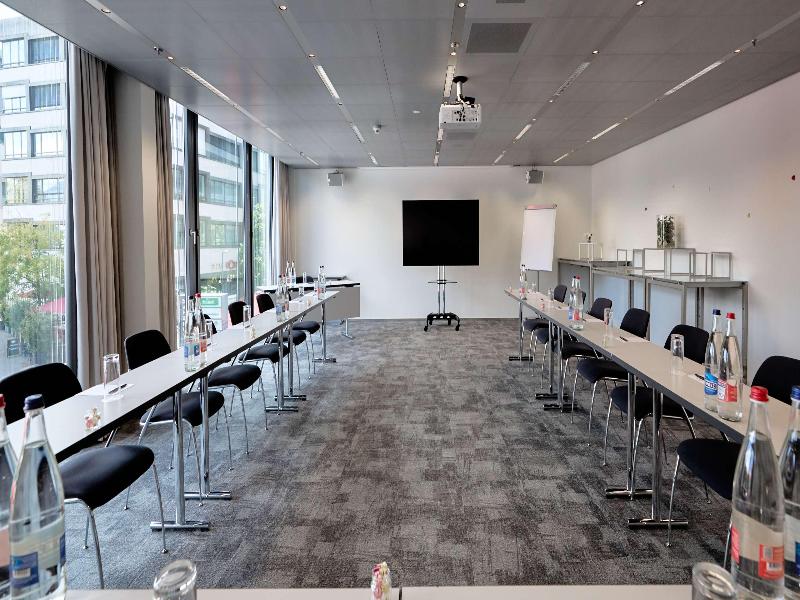 Radisson Blu Hotel, Lucerne - Toplantı