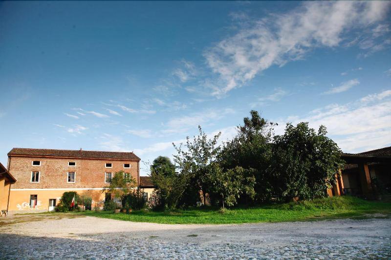 B&B Stradivari - Genel