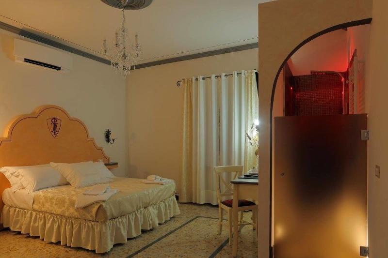 Palazzo Mari Suite & Rooms - Oda