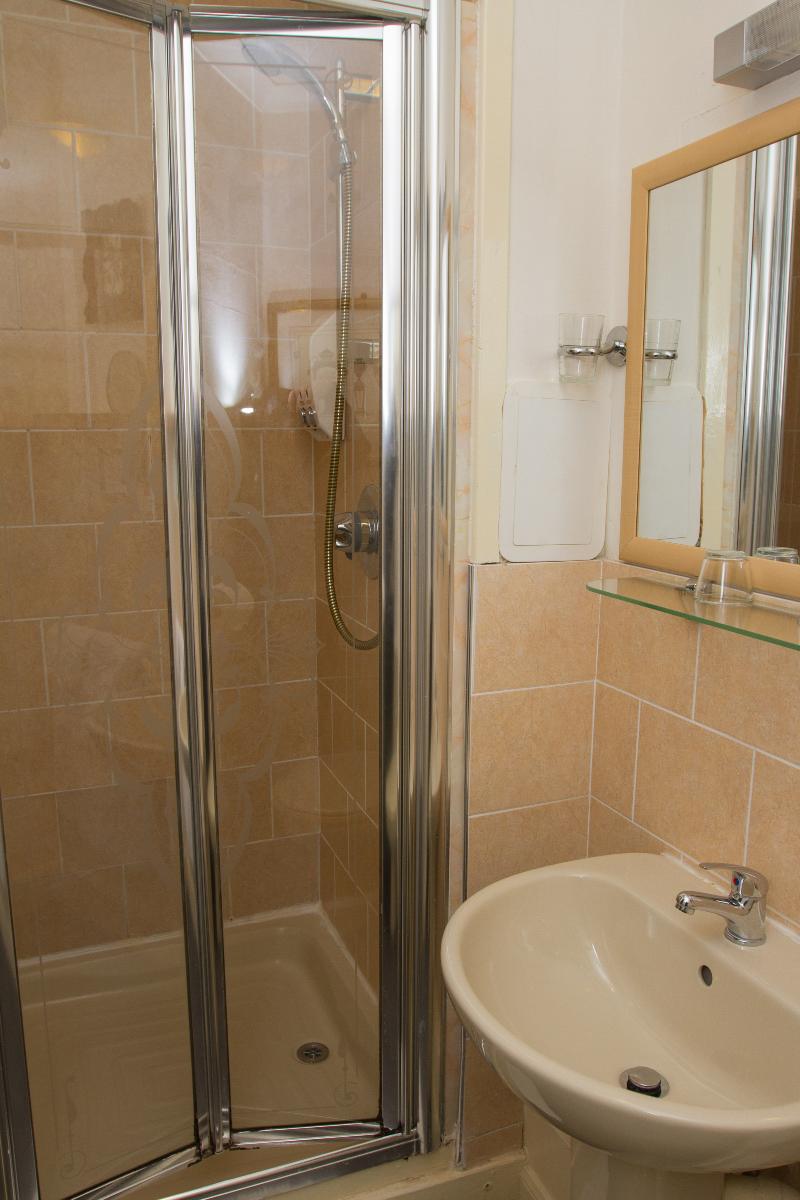 Edinburgh Thistle Hotel - Oda