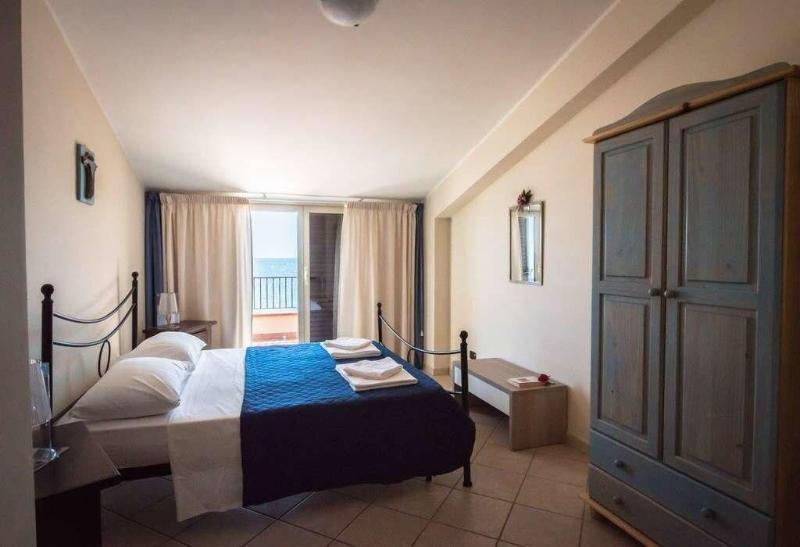 La Sirena Bed & Breakfast - Oda