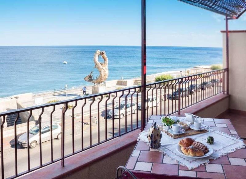 La Sirena Bed & Breakfast - Oda