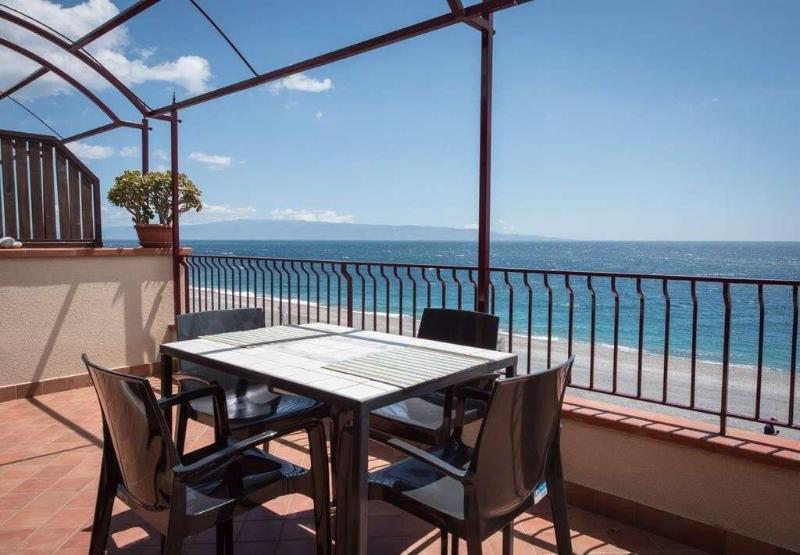 La Sirena Bed & Breakfast - Oda
