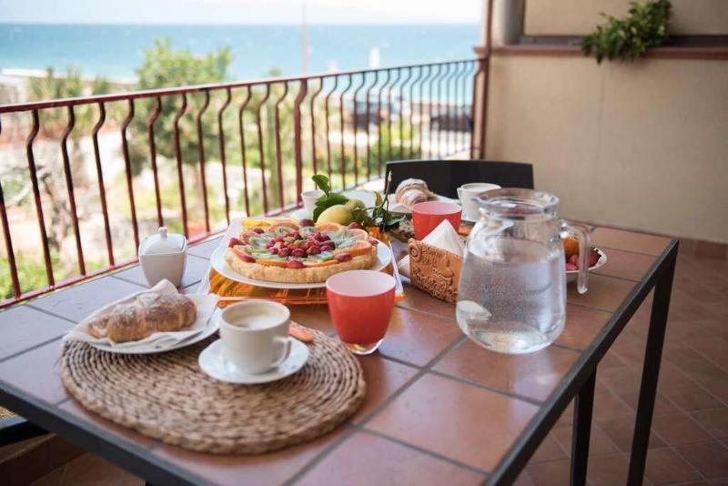 La Sirena Bed & Breakfast - Oda