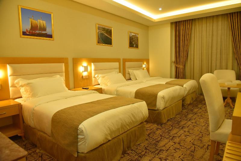 The Muscat Plaza Hotel - Oda