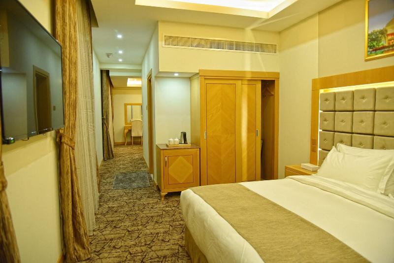 The Muscat Plaza Hotel - Oda