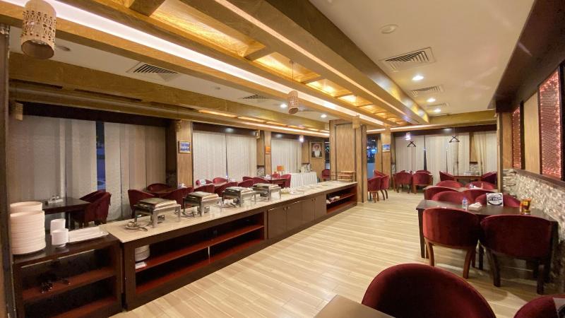 The Muscat Plaza Hotel - Restoran