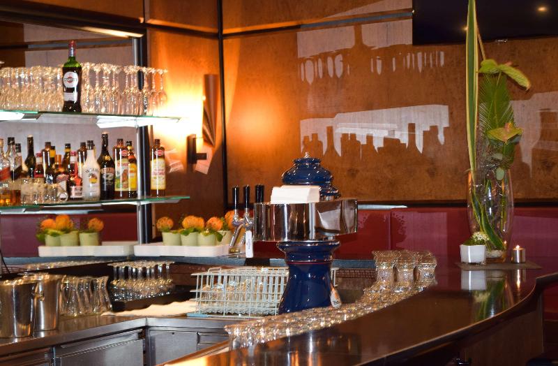 SCOTTY + PAUL Hotel Deggendorf - Bar