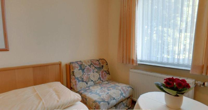 Ems-Hotel - Oda
