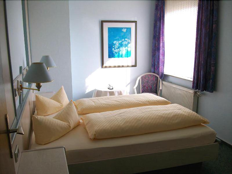 Ems-Hotel - Oda