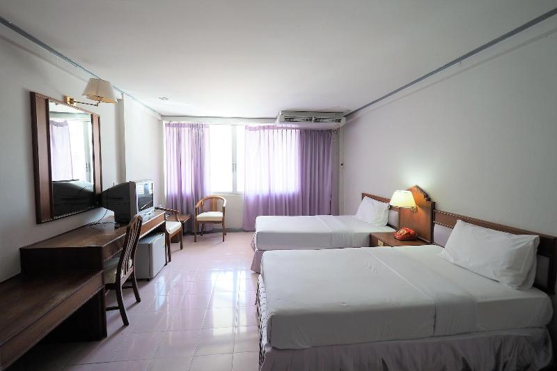 Pachara Hotel And Restaurant - Oda