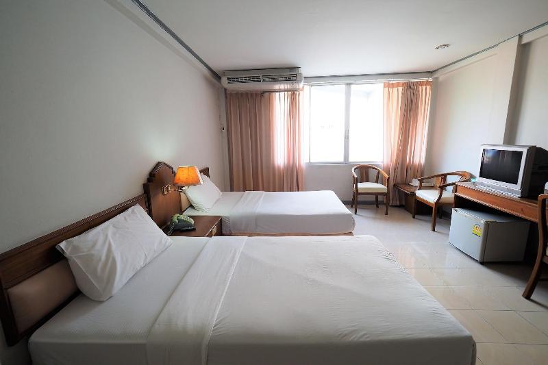 Pachara Hotel And Restaurant - Oda
