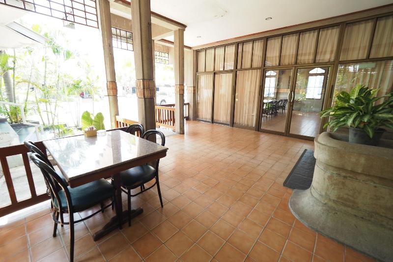 Pachara Hotel And Restaurant - Restoran