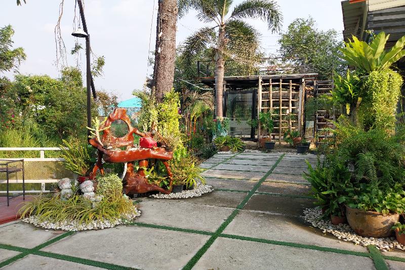 Review Resort by ZUZU - Lobi