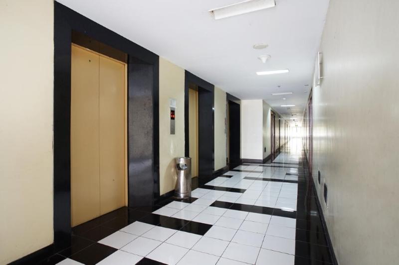Gateway Apartment Cicadas by DB Property by ZUZU - Lobi