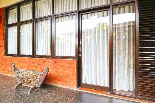 Villa Gardenia Bandung by ZUZU otel fotoğrafı