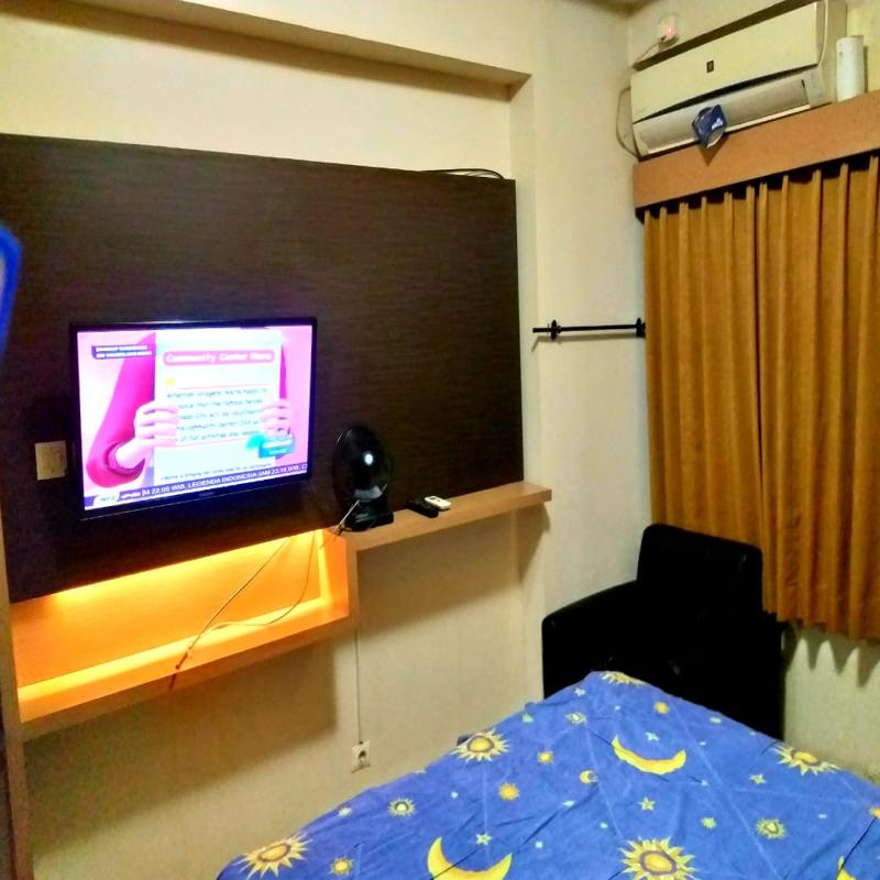 The Suites Metro Apartment Desta Farispro by ZUZU - Oda