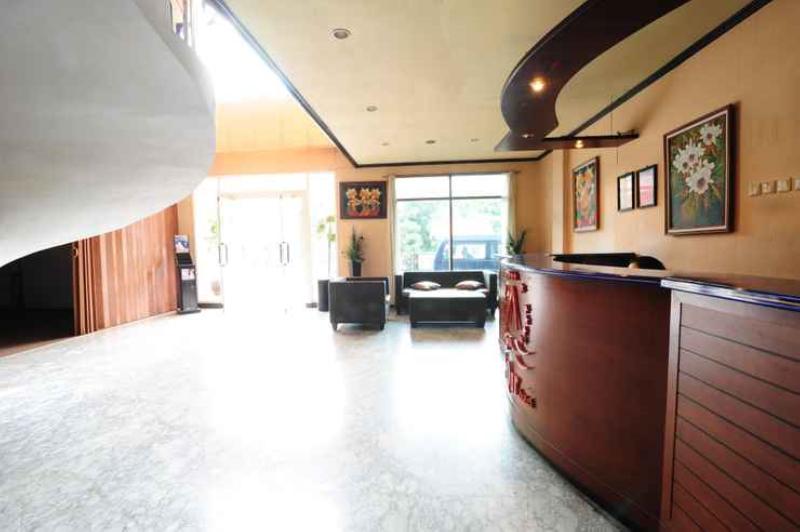 De'Qur Hotel Bandung by ZUZU - Lobi