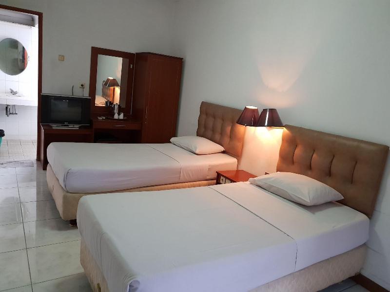 De'Qur Hotel Bandung by ZUZU - Oda