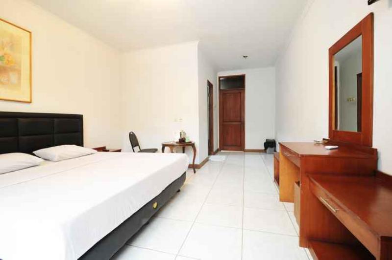De'Qur Hotel Bandung by ZUZU - Oda