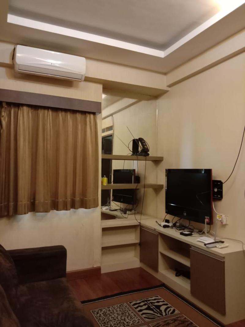 The Suites Metro Apartment by NFO Property by ZUZU - Lobi