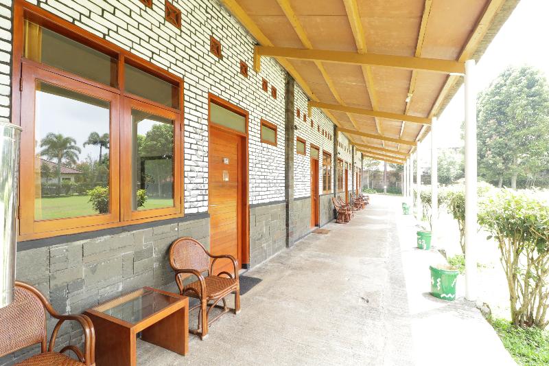 Nirwana Hotel Lembang - Oda
