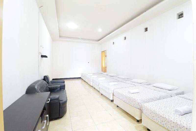 Nirwana Hotel Lembang - Oda